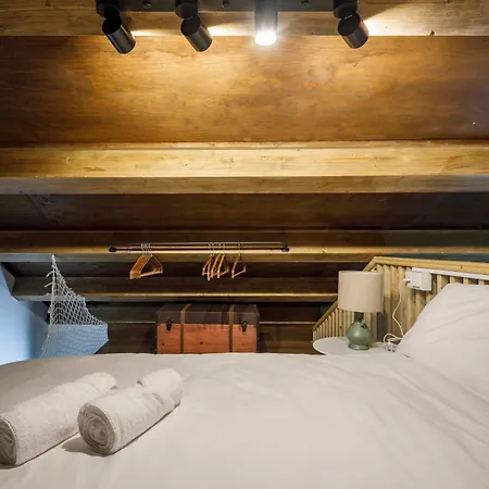 בקתה Hermoso Molino A Pie De Rio By ויגו