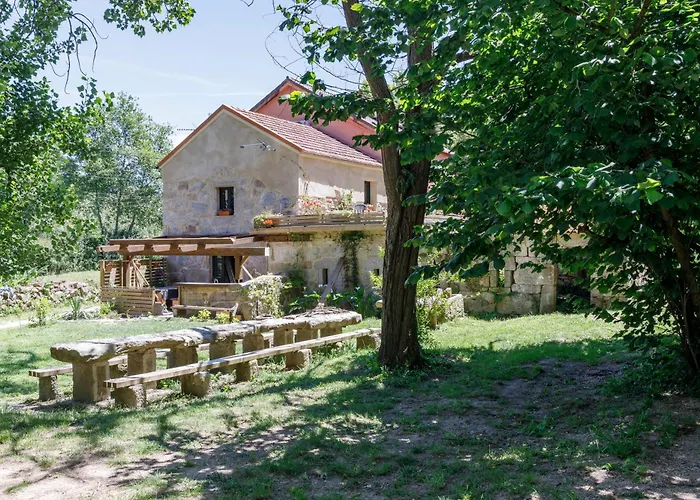 Hermoso Molino A Pie De Rio By Chalet *