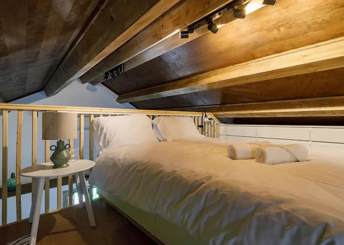 Chalet Hermoso Molino A Pie De Rio By *