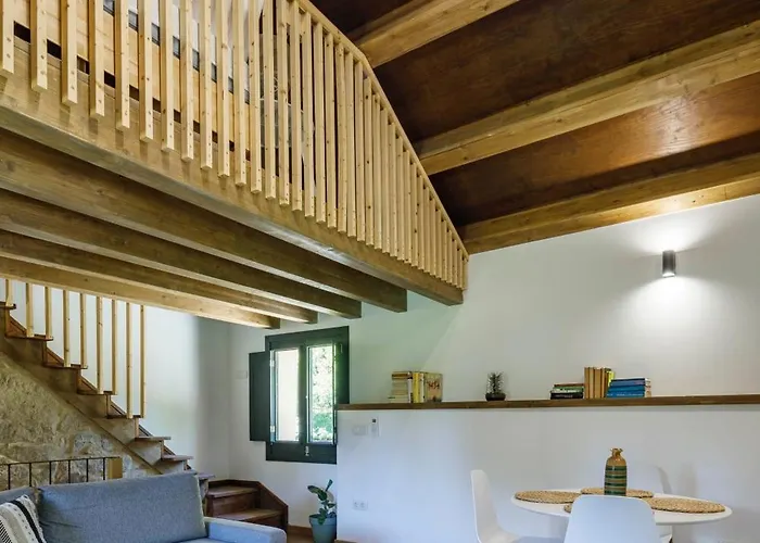 Hermoso Molino A Pie De Rio By * Βίγκο